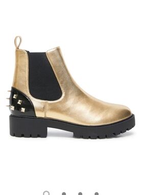Desigual Biker Gold Chelsea Boots With Back Studs. Unique And Edgy. Women's 7.5